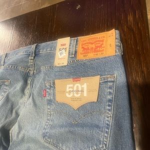 LEVI JEANS